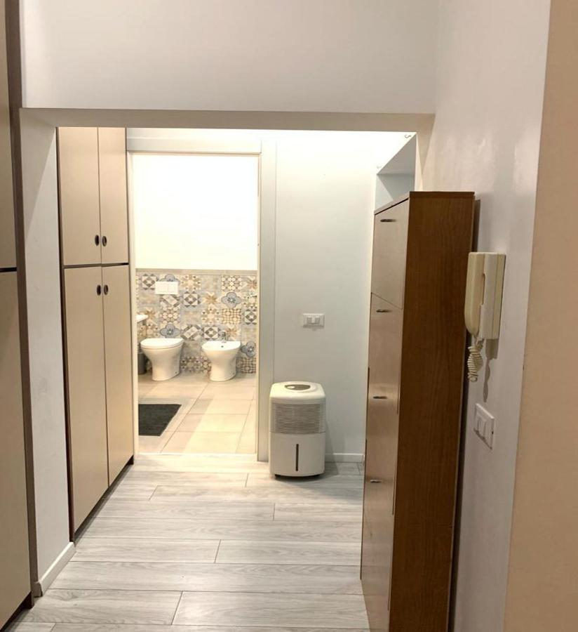 Savona Magnifico Sole Mare 150 M Wifi Climatcontrol Apartment Luaran gambar